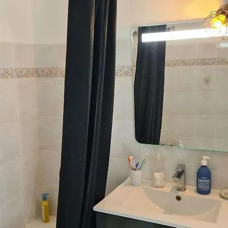 Vue Mer Sur Les Hauteurs De Appartement *