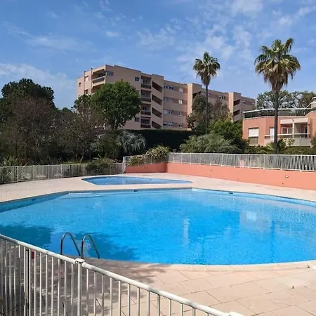 Vue Mer Sur Les Hauteurs De *